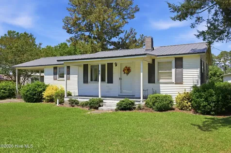 850 Smithtown Road Grimesland NC 27837
