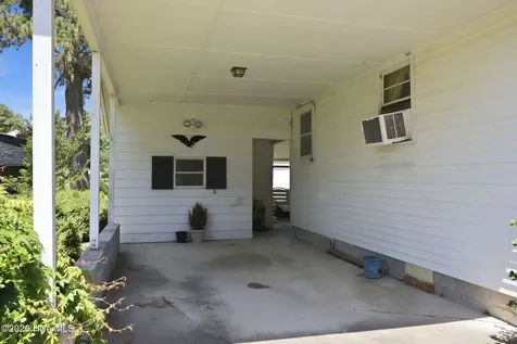 850 Smithtown Road Grimesland NC 27837