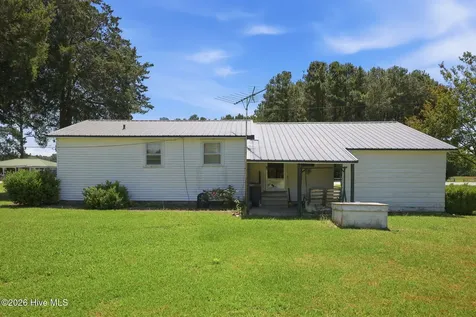 850 Smithtown Road Grimesland NC 27837