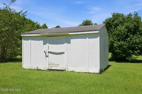 850 Smithtown Road Grimesland NC 27837