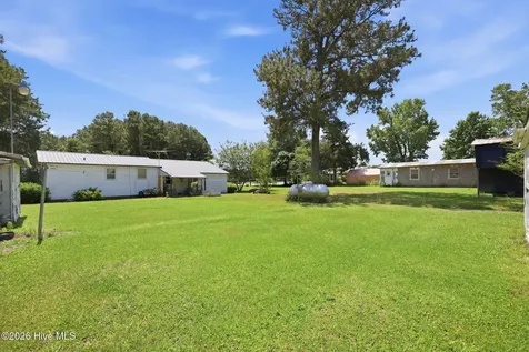 850 Smithtown Road Grimesland NC 27837