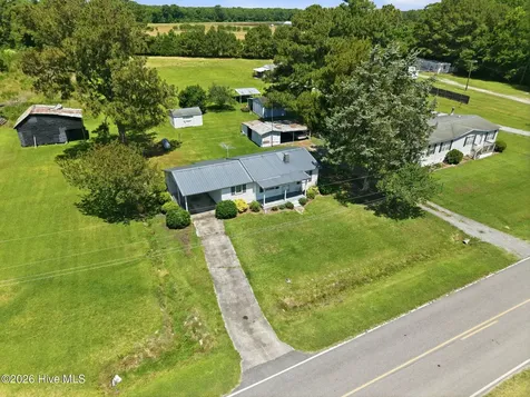 850 Smithtown Road Grimesland NC 27837
