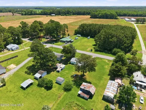850 Smithtown Road Grimesland NC 27837