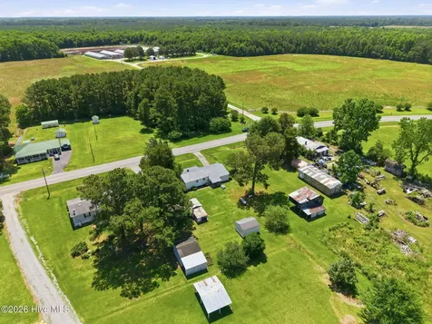 850 Smithtown Road Grimesland NC 27837