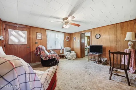 850 Smithtown Road Grimesland NC 27837