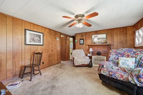 850 Smithtown Road Grimesland NC 27837