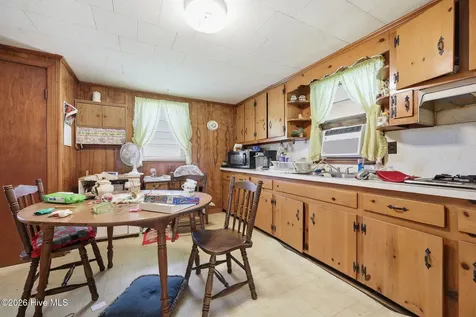 850 Smithtown Road Grimesland NC 27837