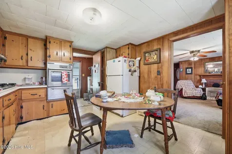850 Smithtown Road Grimesland NC 27837