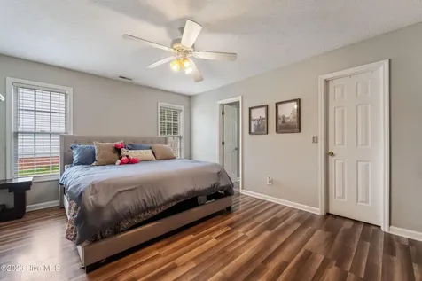 183 Bridlewood Drive Jacksonville NC 28540