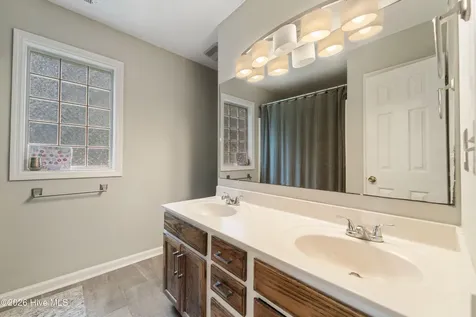 183 Bridlewood Drive Jacksonville NC 28540