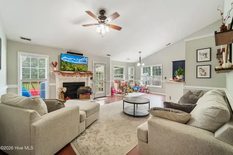 183 Bridlewood Drive Jacksonville NC 28540