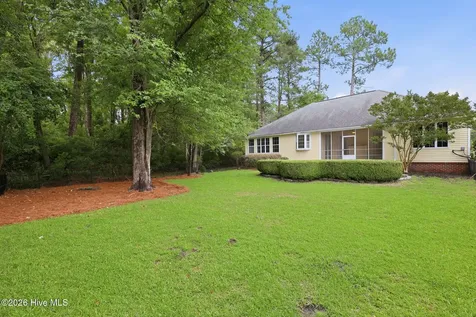 2159 Royal Pines Drive New Bern NC 28560