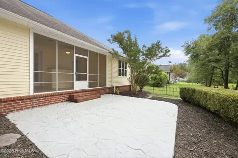 2159 Royal Pines Drive New Bern NC 28560