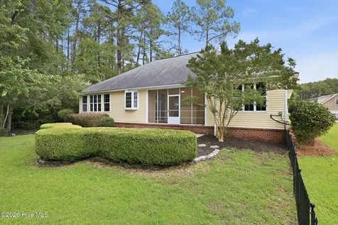 2159 Royal Pines Drive New Bern NC 28560