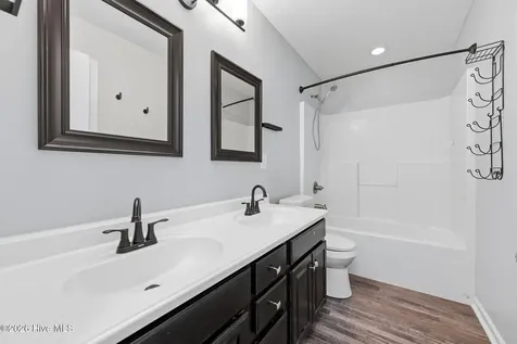 206 Honey Court E Jacksonville NC 28540