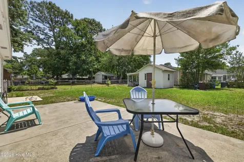 4810 W Lord Byron Road Wilmington NC 28405