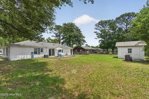 4810 W Lord Byron Road Wilmington NC 28405