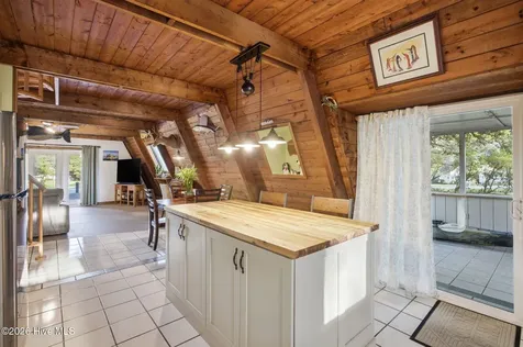 1098 Kings Landing Road Hampstead NC 28443