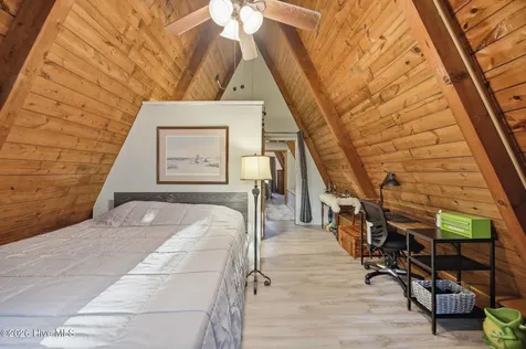1098 Kings Landing Road Hampstead NC 28443