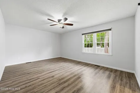 2491 Northwoods Drive Jacksonville NC 28540