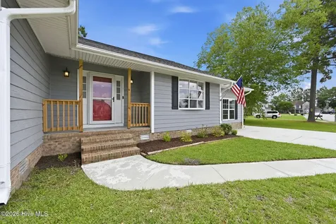 2491 Northwoods Drive Jacksonville NC 28540