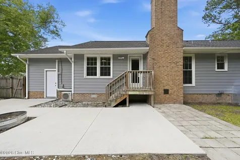 2491 Northwoods Drive Jacksonville NC 28540