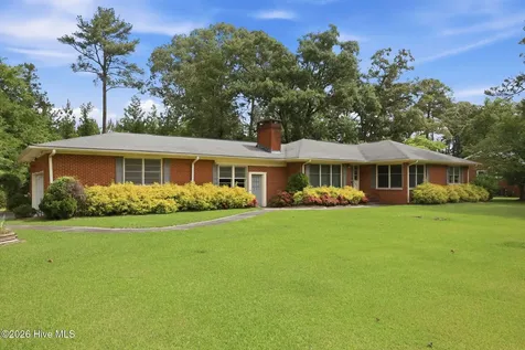 711 Fairlane Drive Grifton NC 28530