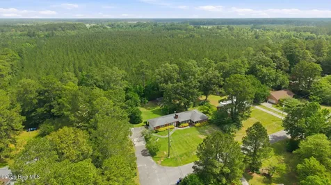 711 Fairlane Drive Grifton NC 28530