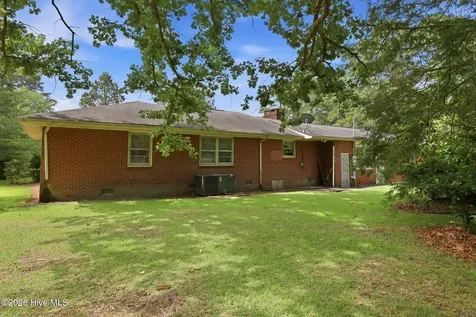 711 Fairlane Drive Grifton NC 28530