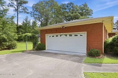 711 Fairlane Drive Grifton NC 28530