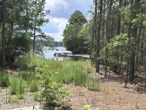 449 Longleaf Drive West End NC 27376