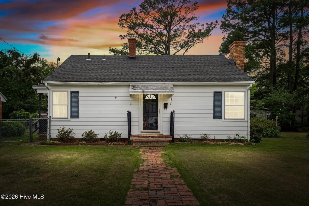 208 Craven Street Tarboro NC 27886