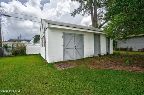 208 Craven Street Tarboro NC 27886