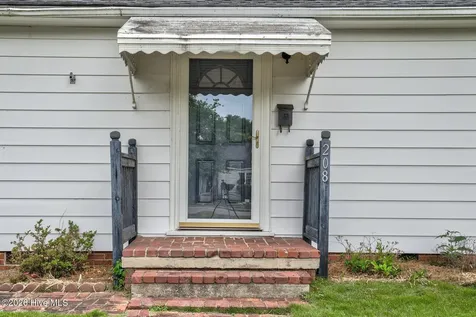 208 Craven Street Tarboro NC 27886