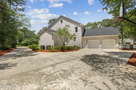 2705 Calvert Place Wilmington NC 28403