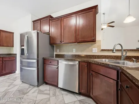 801 Lavender Court Hubert NC 28539