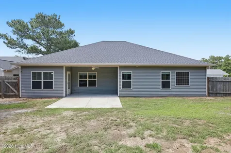 801 Lavender Court Hubert NC 28539