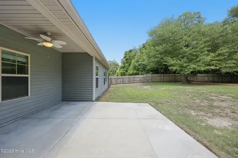 801 Lavender Court Hubert NC 28539