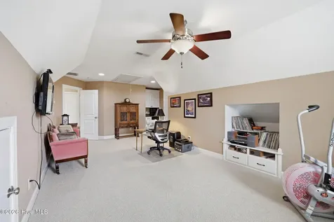 2213 Yadkin Court Greenville NC 27858