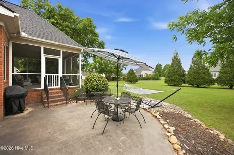 2213 Yadkin Court Greenville NC 27858