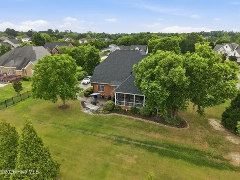 2213 Yadkin Court Greenville NC 27858