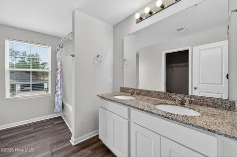 2532 Provence Drive SE Bolivia NC 28422