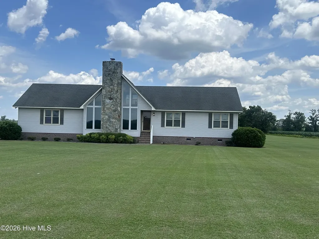 1437 Louie Pollock Road La Grange NC 28551