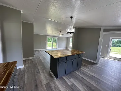 3062 Ashleys Grove Road Conway NC 27820