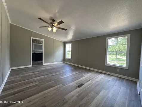 3062 Ashleys Grove Road Conway NC 27820