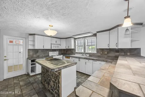 1453 Old Fayetteville Road NE Leland NC 28451