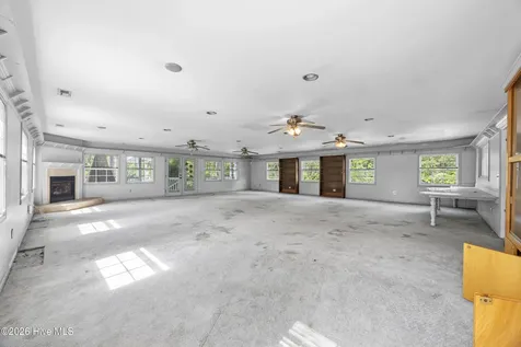 1453 Old Fayetteville Road NE Leland NC 28451