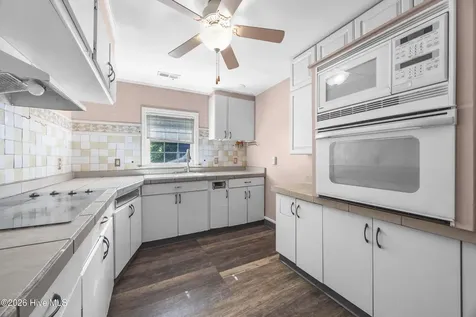 1453 Old Fayetteville Road NE Leland NC 28451