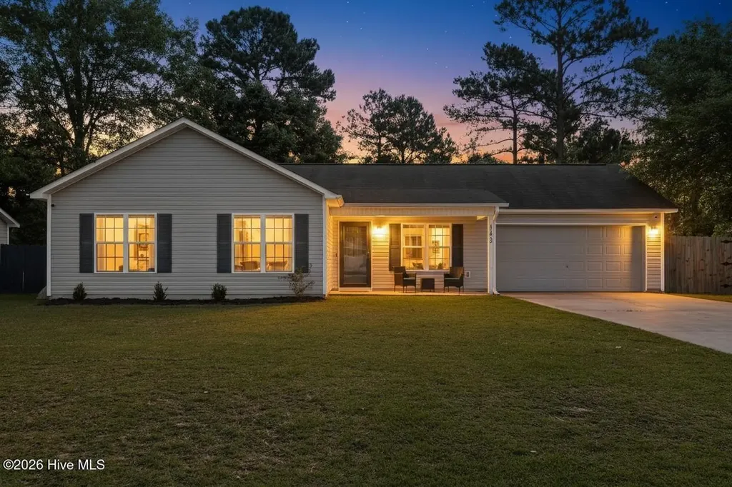 143 Ashbury Park Lane Richlands NC 28574