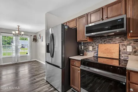 143 Ashbury Park Lane Richlands NC 28574